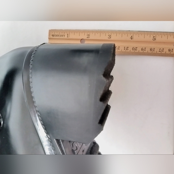 New Black Rain Boots / Size 9 - Picture 3 of 8